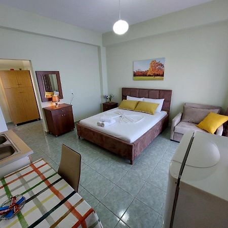 The Sun House Apartment Sarande Luaran gambar