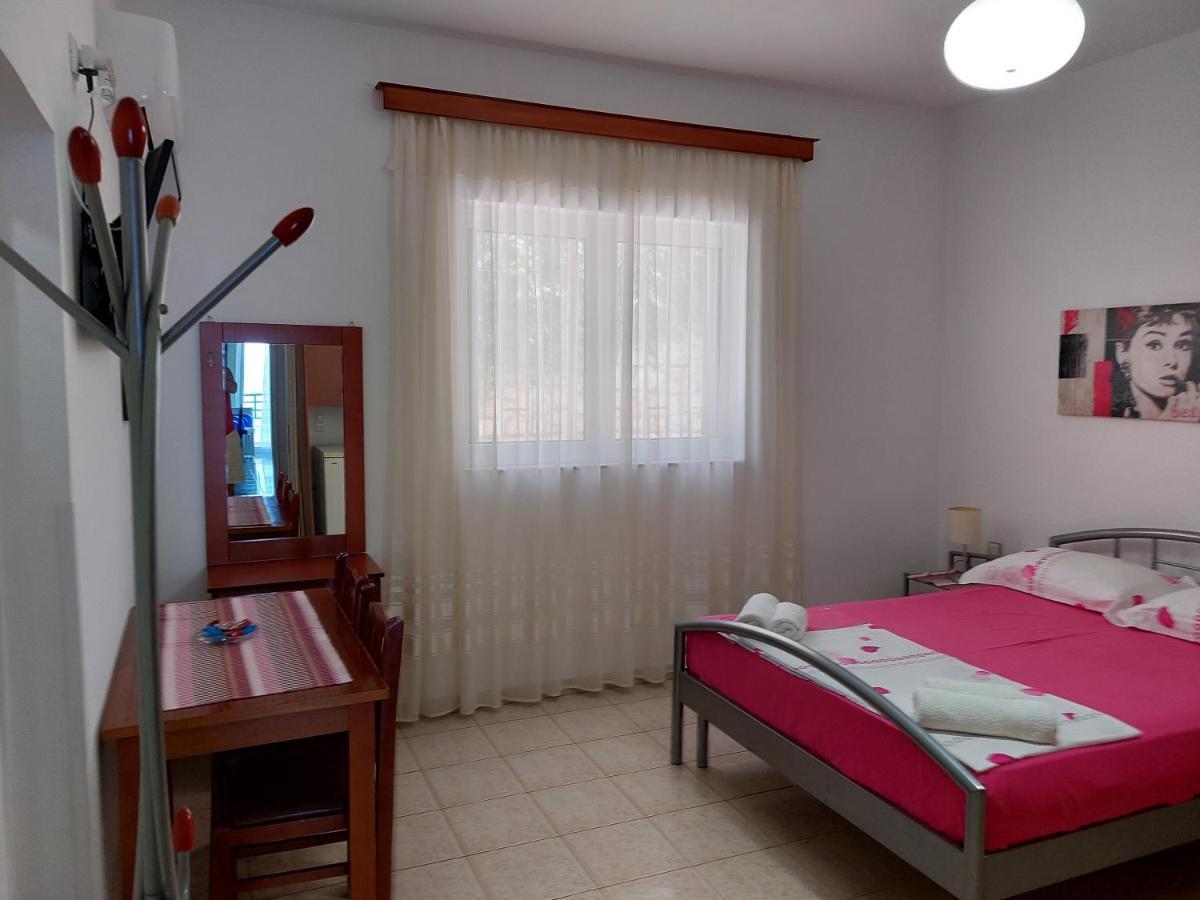 The Sun House Apartment Sarande Luaran gambar